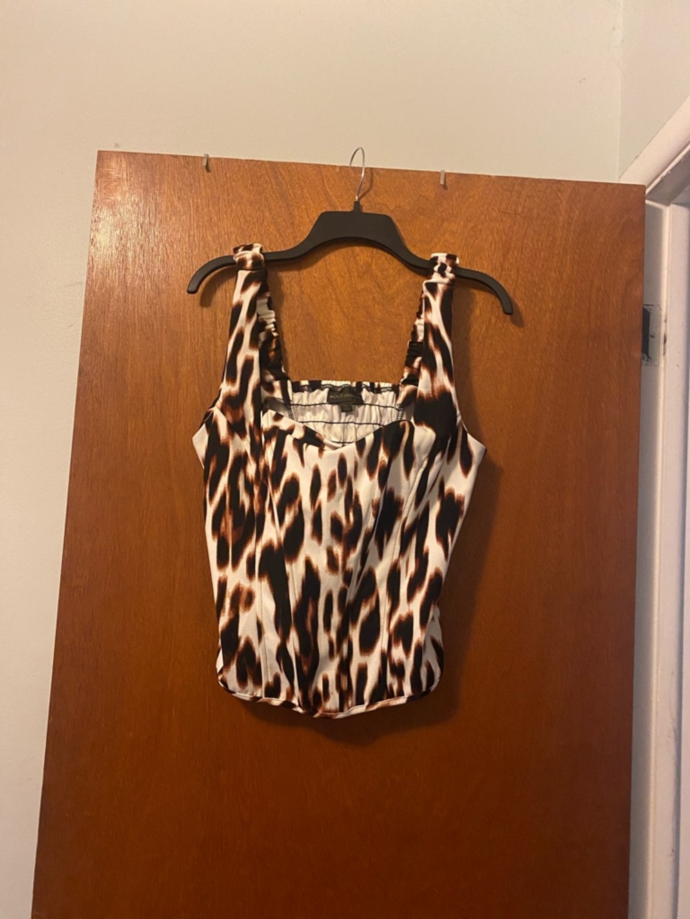 Bold Elements Large Leopard Print Tank Top in Ivory and Brown